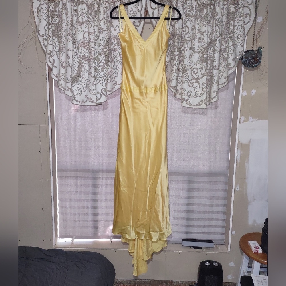 Elegant Yellow Satin Prom Dress
